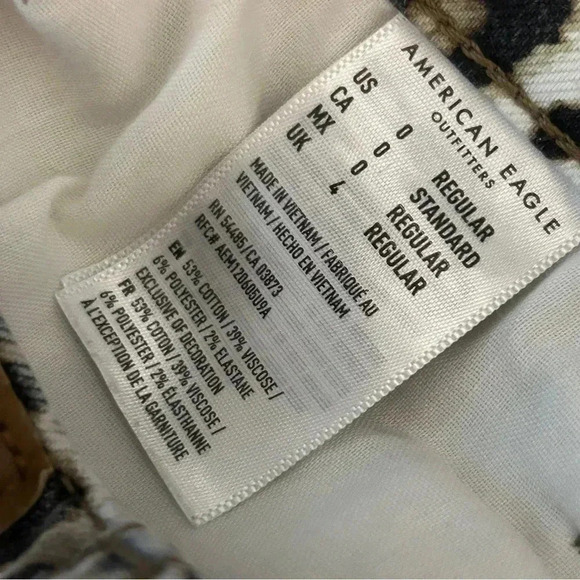 ❤️ American Eagle high rise Jegging jeans 0 animal print - Picture 6 of 10